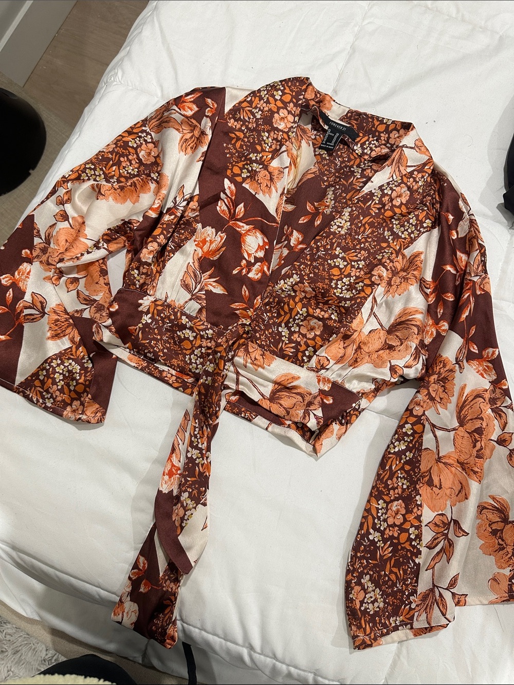 Forever 21 Brown & Cream Floral Tie-Front Blouse